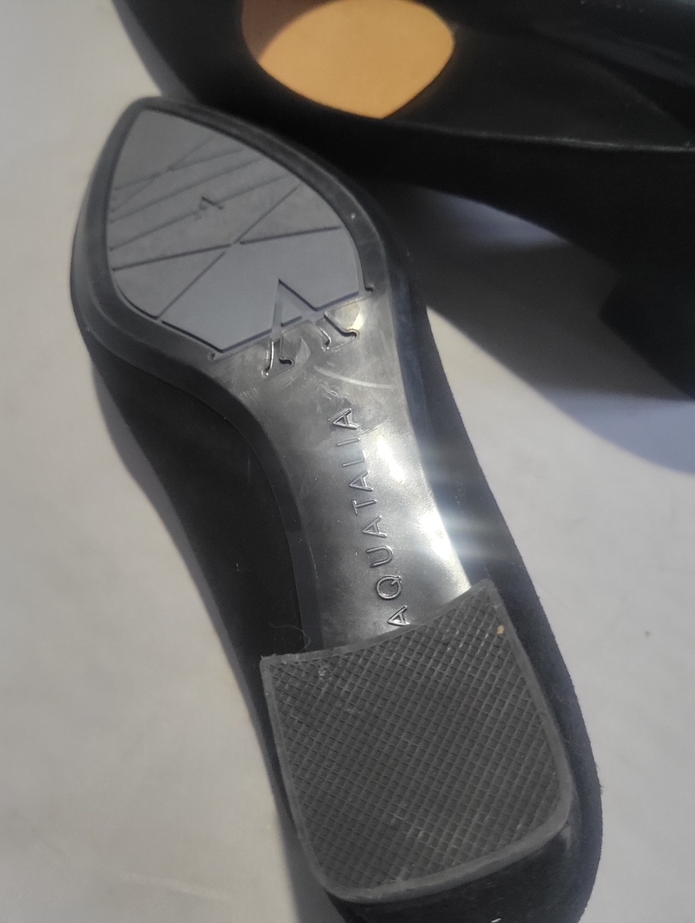 Aquatalia Women's Black Suede Low Heeled Pumps  Square Heel Size 7 Made In Italy - Picture 6 of 6